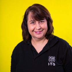 Cristy Drake headshot